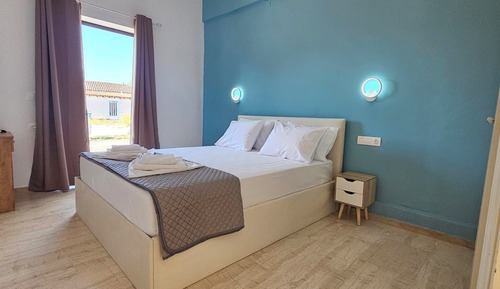 Luxury Apartment, 2 Bedrooms, Balcony, Sea View