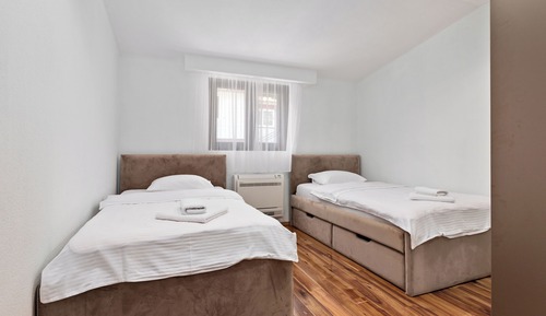 Comfort Apartment, 3 Bedrooms, Balcony, Sea View
