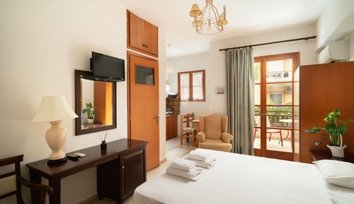 Comfort Studio, Balcony, Garden View