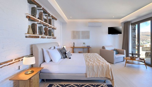 King Suite with Sea View and Hot Tub