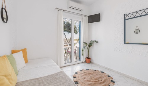 Comfort Triple Room
