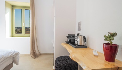 Deluxe Double or Twin Room, Hill View