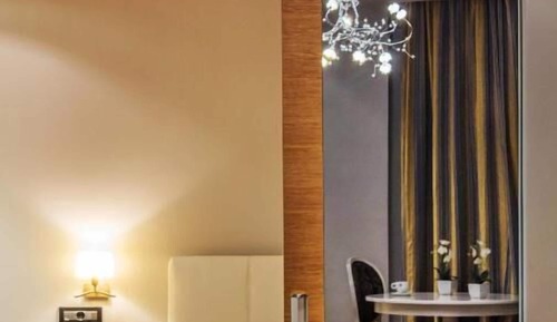 Luxury Suite