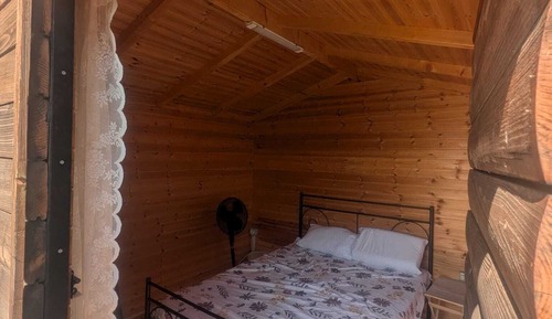 Cabin, Balcony