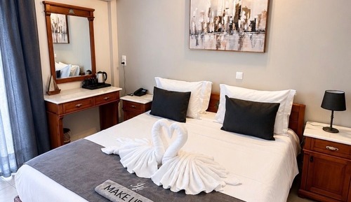 Economy Double Room, Garden View