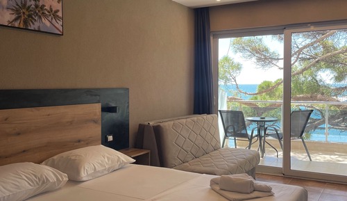 Quadruple Room, Sea View