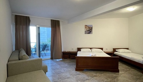 Premium Room, City View