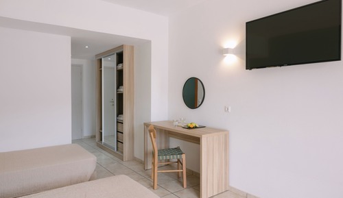 Classic Triple Room