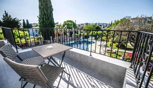 Mini Suite Garden View