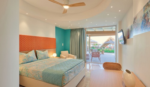 Beach Front Suite Elli