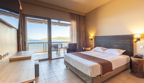 Standard, Sea View