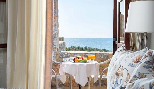 Standard Double Room, Partial Sea View