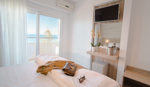 Deluxe Studio, Sea View
