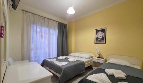 Triple Room with Garden View