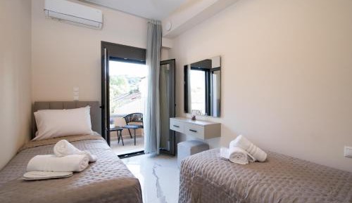 One-Bedroom Apartment with Balcony