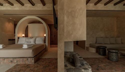 Suite with Private Pool