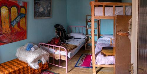 Economy Triple Room with Shared Bathroom
