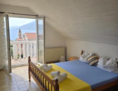 Double Room with Balcony and Sea View
