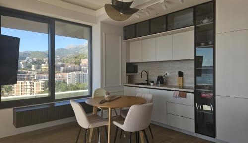 One-Bedroom Apartment with Sea View