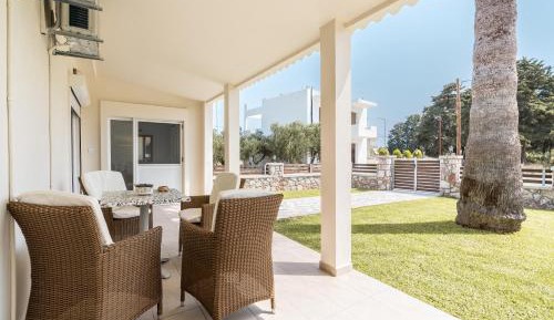Three-Bedroom Premium Apartment with Balcony