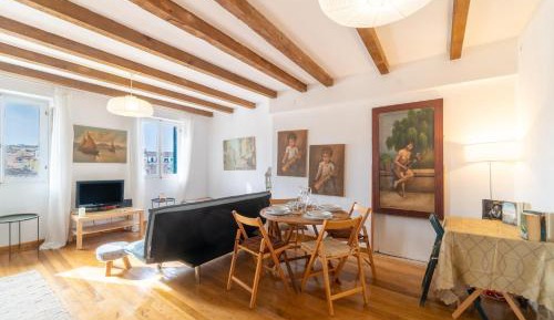 Superior Apartment with City View