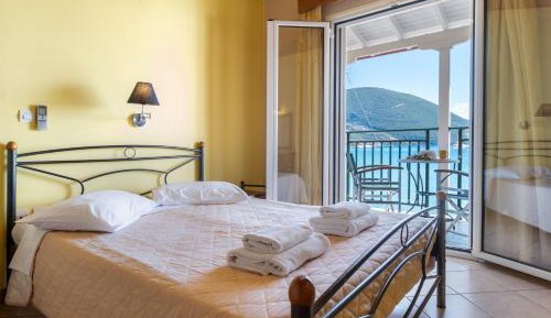 Superior One-Bedroom Apartment with Balcony