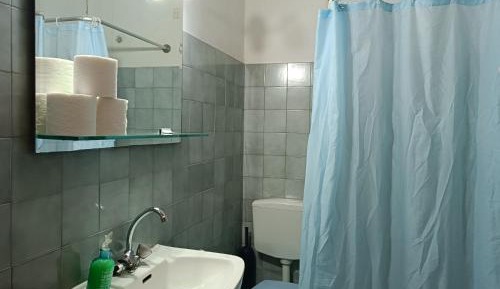 Economy One-Bedroom Apartment