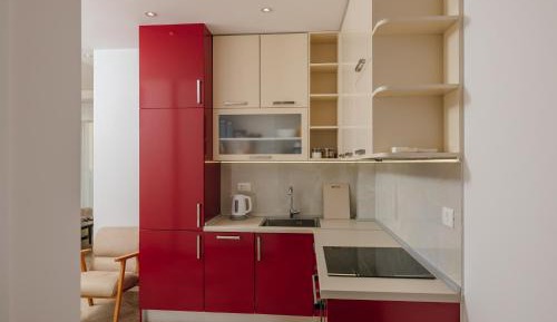 One-Bedroom Apartment with Balcony