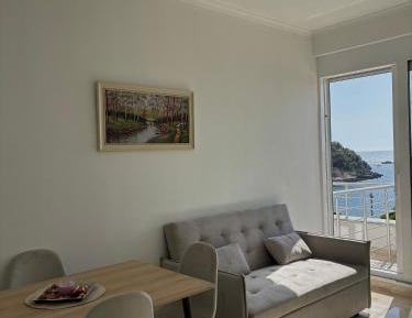 Studio Apartment with Sea View