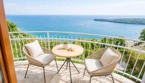 Studio Apartment with Sea View
