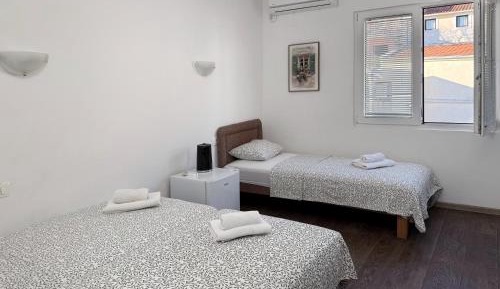 Triple Room with Bathroom