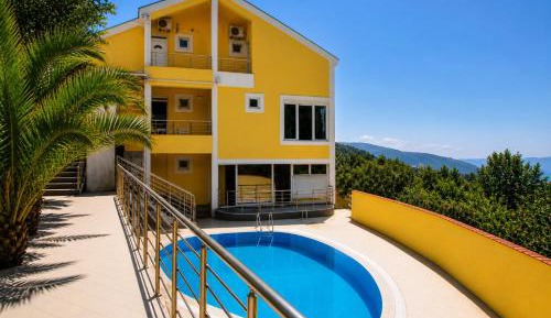Apartment with Sea View