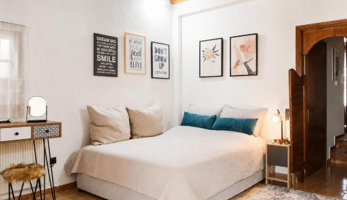 Apartment with Balcony