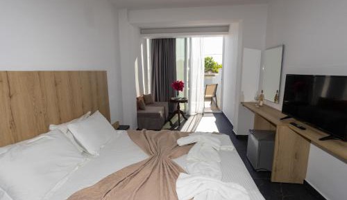 Deluxe Junior Suite