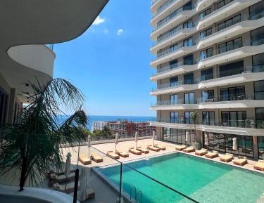 One-Bedroom Apartment with Pool View
