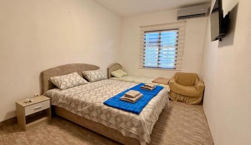 Economy Triple Room with Shared Bathroom
