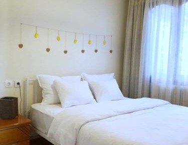 Two-Bedroom Deluxe Apartment with Balcony