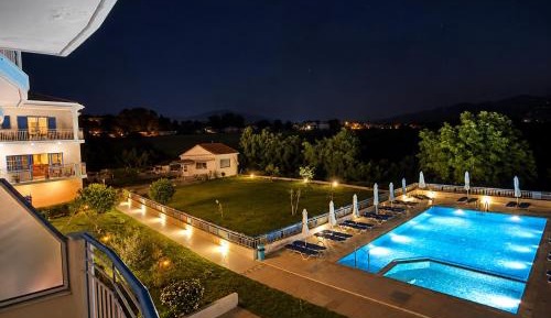 Two-Bedroom Apartment with Pool View