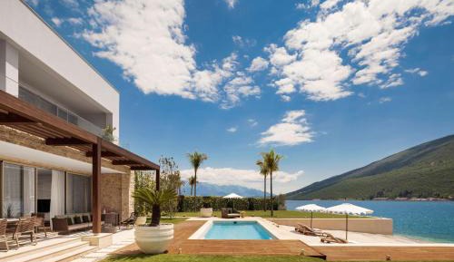 Villa Lovcen 4 Bedroom