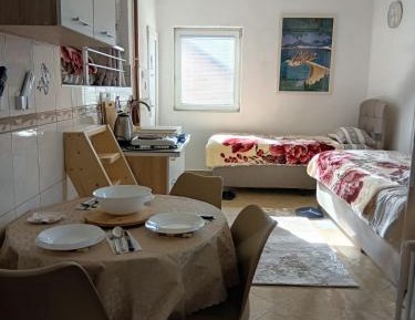 One-Bedroom Apartment with Balcony
