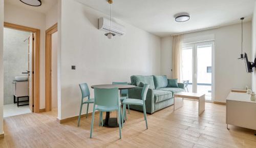 One-Bedroom Apartment with Terrace