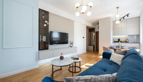 One-Bedroom Apartment with Terrace
