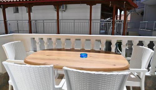 Quadruple Room with Terrace