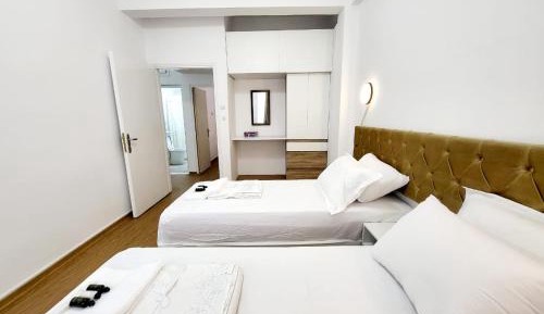 Standard Double Room with Shared Bathroom