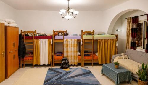 6-Bed Mixed Dormitory Room