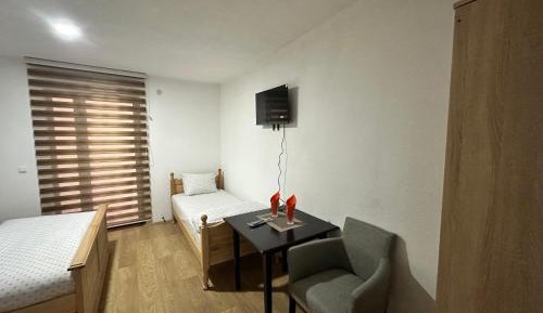 Quadruple Room with Private Bathroom