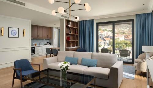 Two-Bedroom Deluxe Apartment