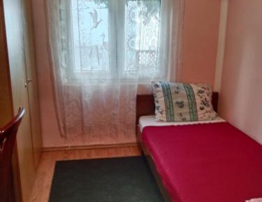 Single Room with Shared Bathroom
