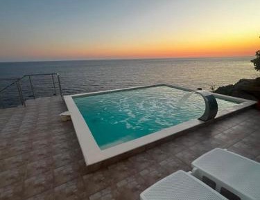 One-Bedroom Apartment with Balcony and Sea View