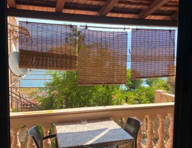 Studio with Terrace and Sea View